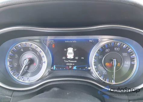 2016 Chrysler 300C Awd из США, поврежденный, VIN 2C3CCAKG1G8329241